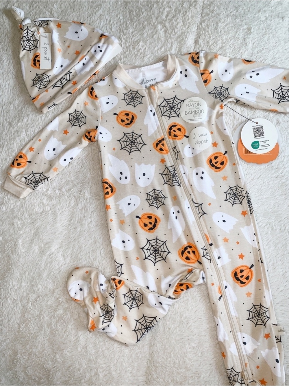 NWT Milkberry Pumpkins & Ghosts 2 pc Set Footie w/ Matching Hat 0-3M